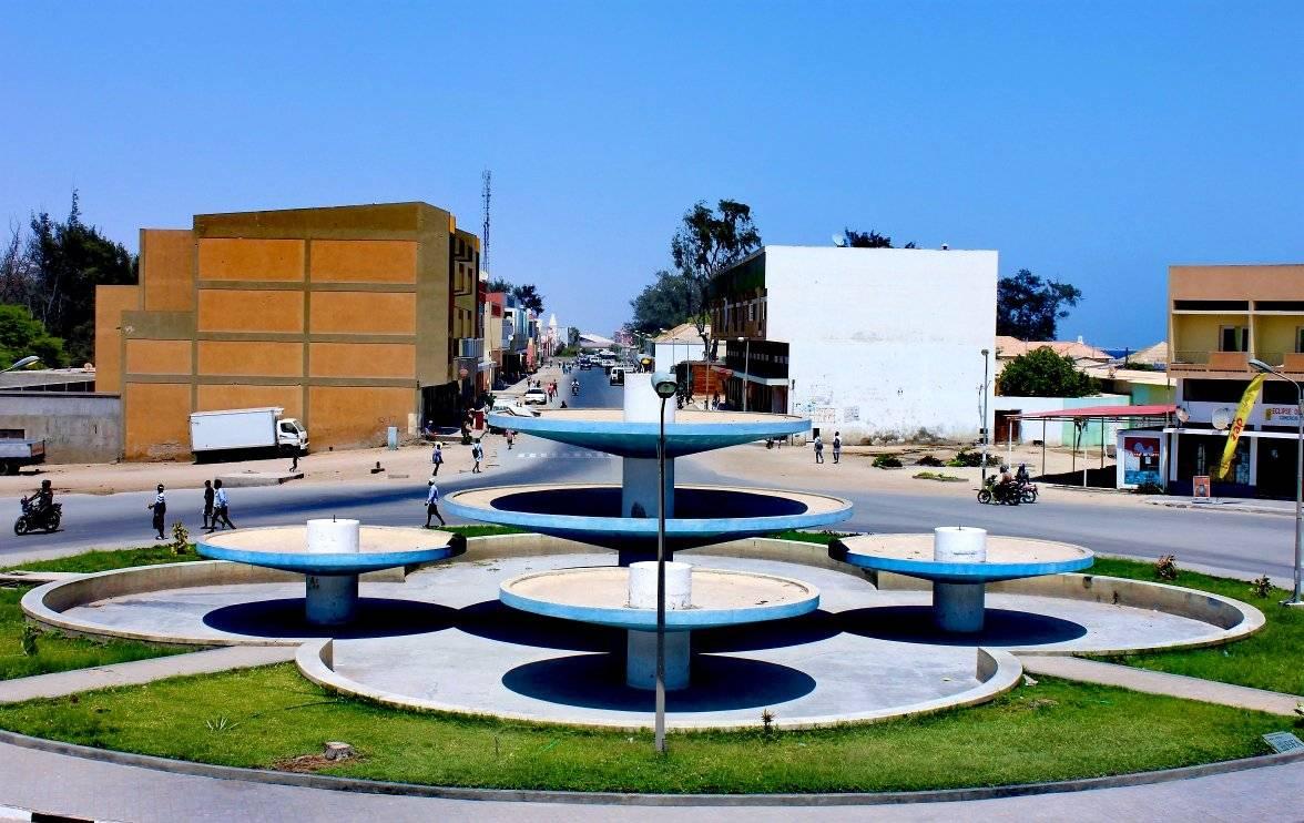 Rotunda do Tômbwa, símbolo da cidade